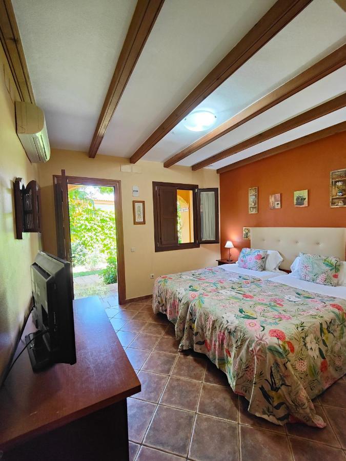 Hotel Donana Blues Matalascanas Bagian luar foto